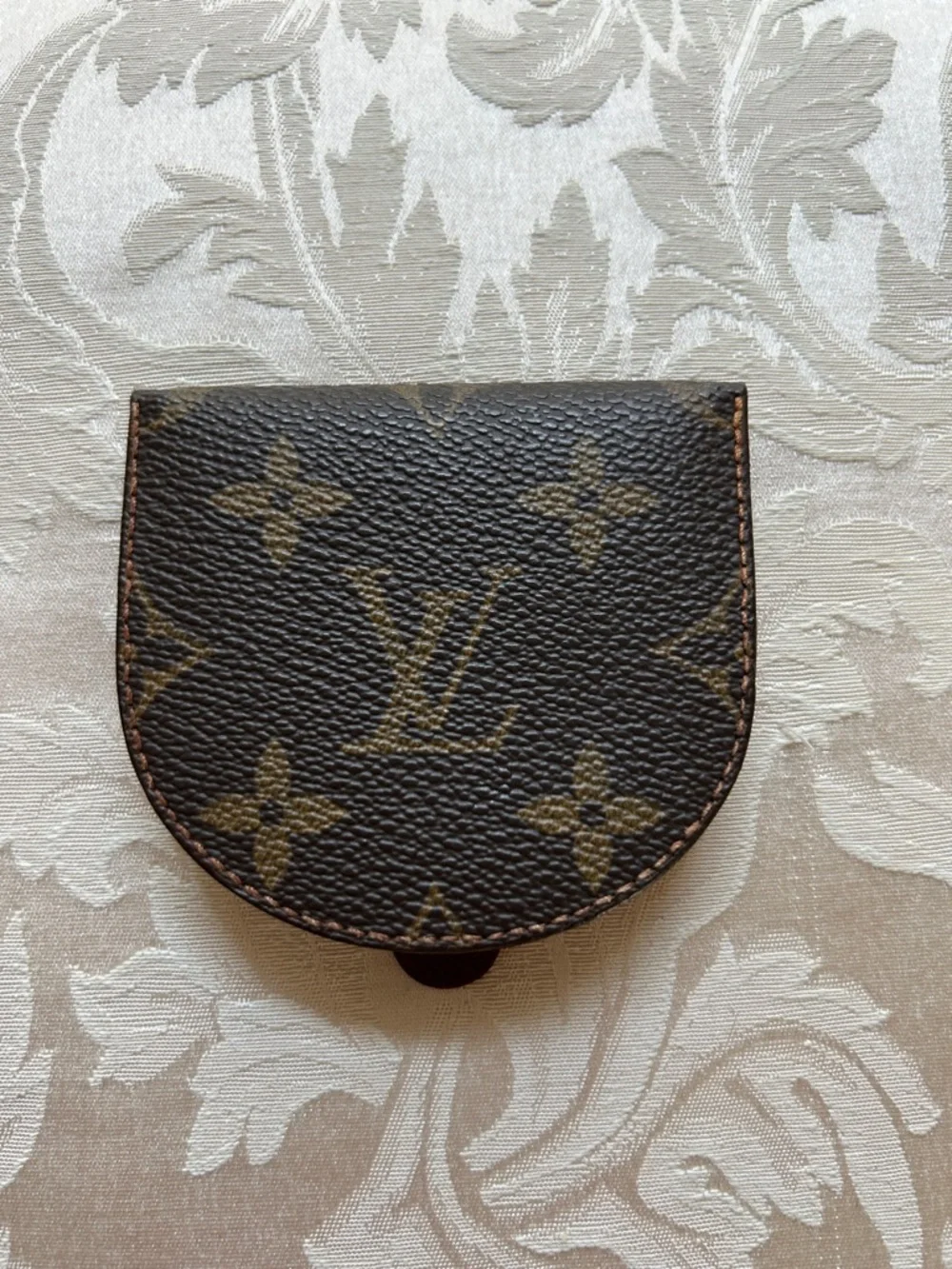 7034. Authentic Louis Vuitton Collectible Vintage Monogram Coin Pouch. - Picture 2 of 8